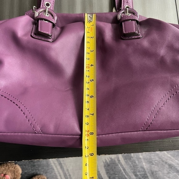 Coach F17220 Soho Purple Leather Shoulder Bag EUC - Picture 6 of 6